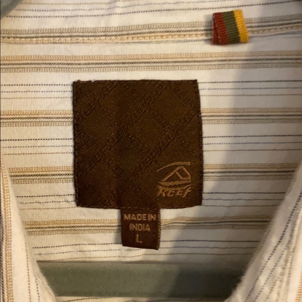 Mens Large reef button down shirt